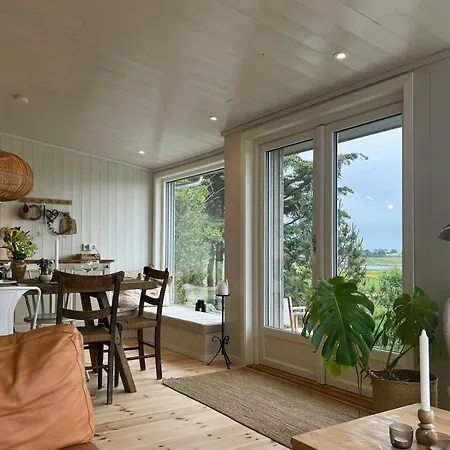 Coastal Retreat In Nature Reserve Near Nyaraló Randaberg